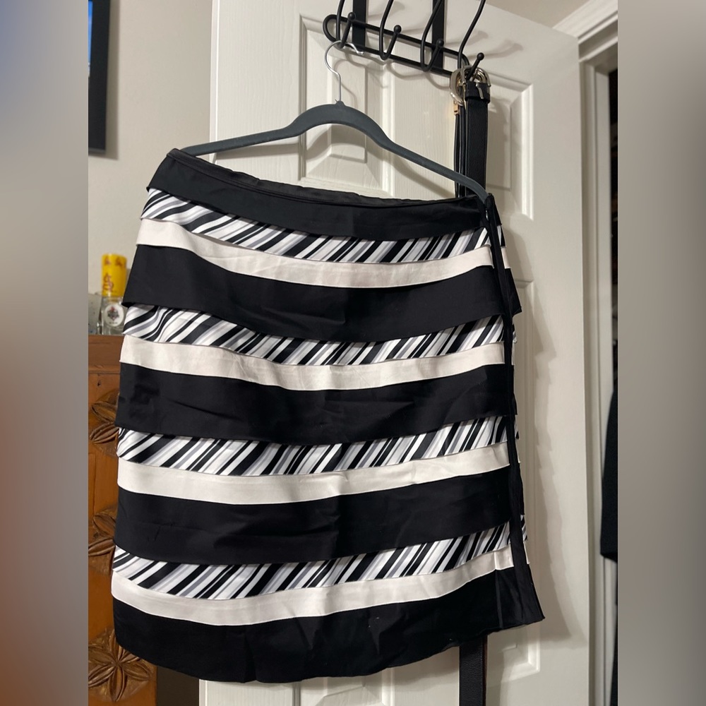 White House Black Market silk skirt